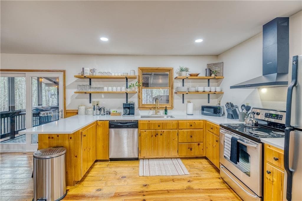 4 bedroom, 3 bathroom, 2,288 sq ft single family residence for sale at 357 Mystic Lane, Blue Ridge, GA 30513 — photo 9