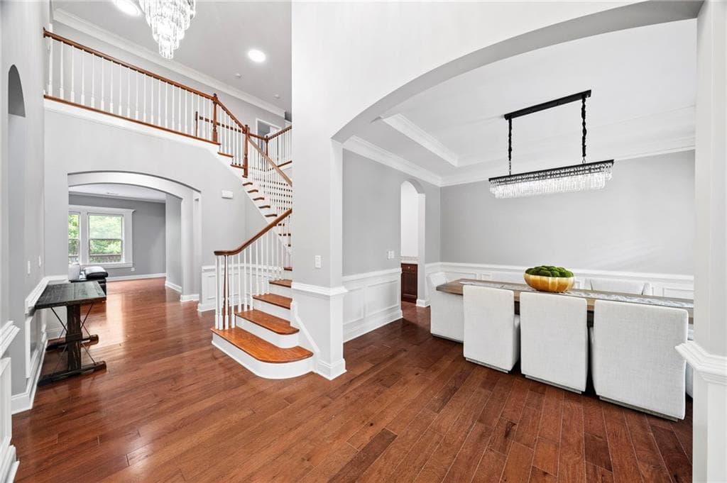 6 bedroom, 5 bathroom, 5,940 sq ft single family residence for sale at 3560 Allee Elm Drive, Johns Creek, GA 30022 — photo 5
