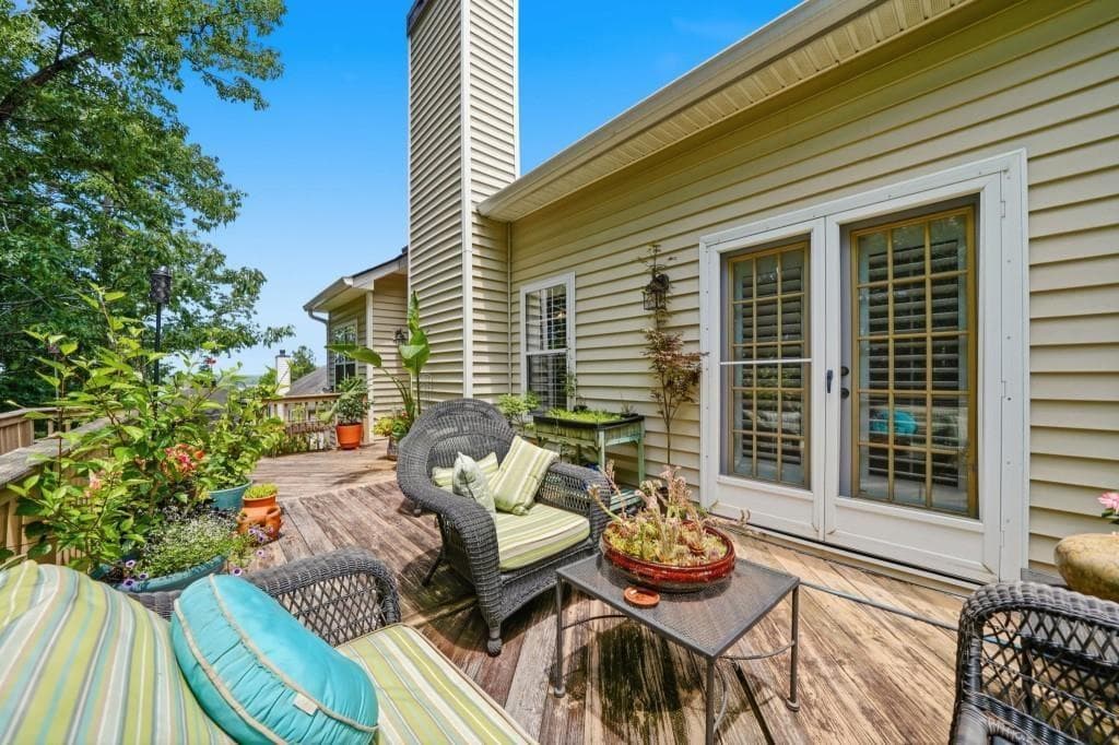 4 bedroom, 3 bathroom, 2,912 sq ft single family residence for sale at 2085 Habersham Marina Road, Cumming, GA 30041 — photo 7