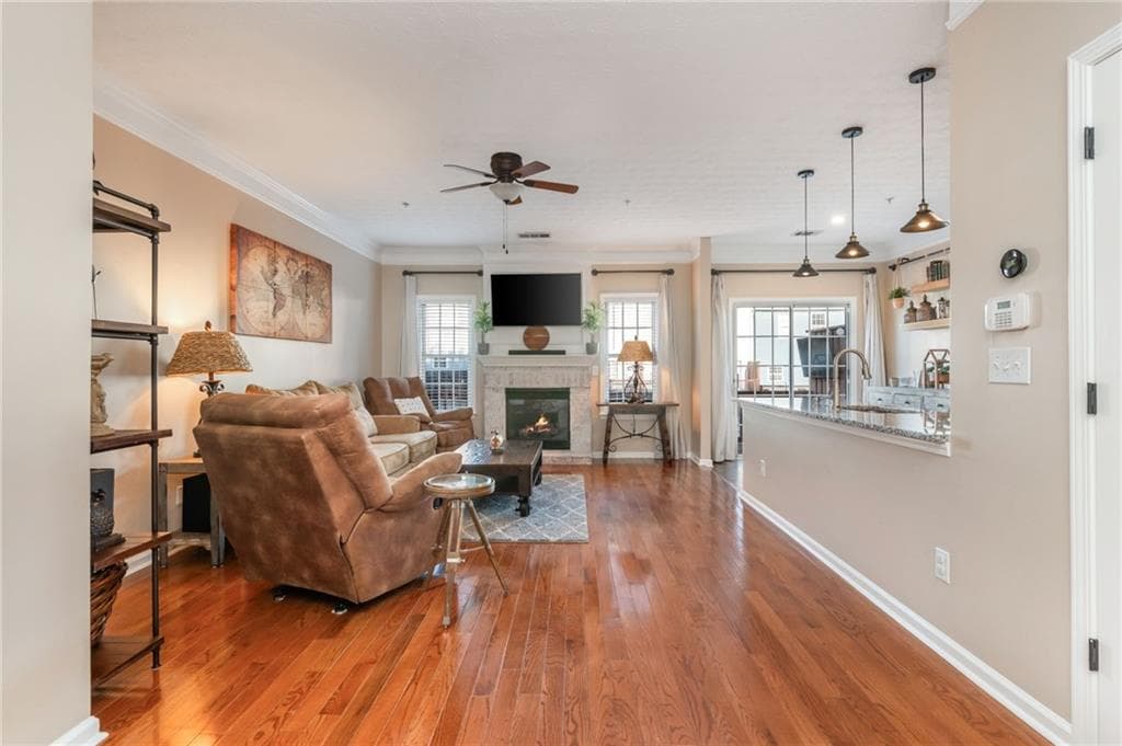 2 bedroom, 3 bathroom, 1,773 sq ft townhouse for sale at 504 Blossom Way, Woodstock, GA 30188 — photo 5