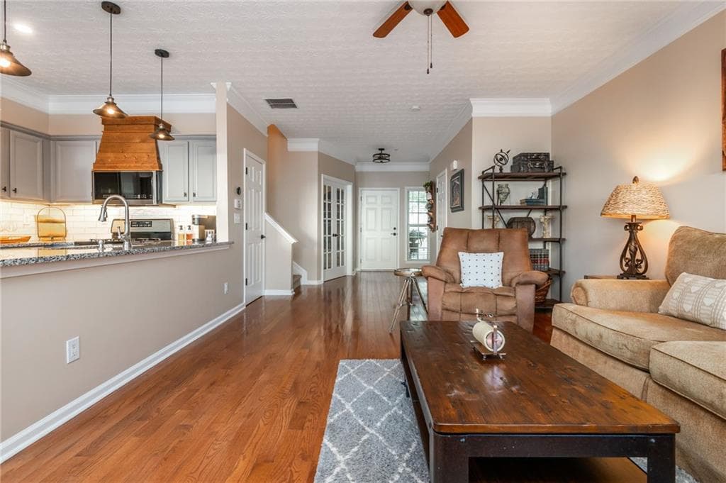 2 bedroom, 3 bathroom, 1,773 sq ft townhouse for sale at 504 Blossom Way, Woodstock, GA 30188 — photo 10
