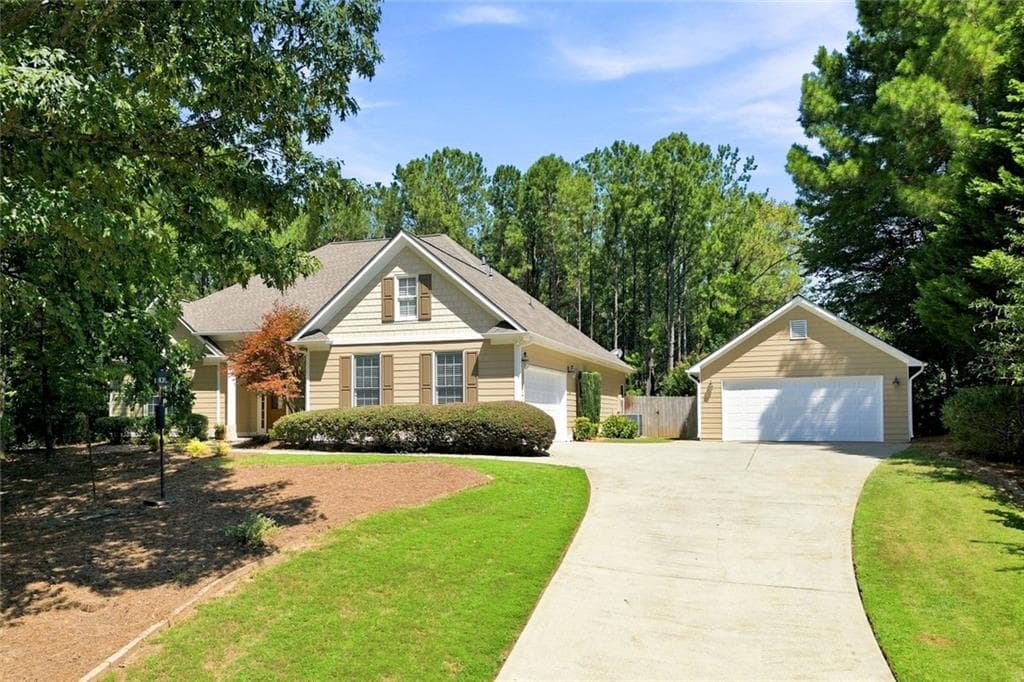 3 bedroom, 3 bathroom, 2,692 sq ft single family residence under contract at 128 Copper Hills Drive, Canton, GA 30114 — photo 5