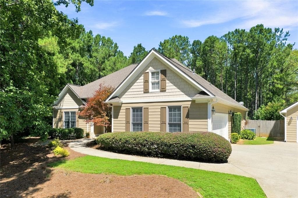 3 bedroom, 3 bathroom, 2,692 sq ft single family residence under contract at 128 Copper Hills Drive, Canton, GA 30114 — photo 7