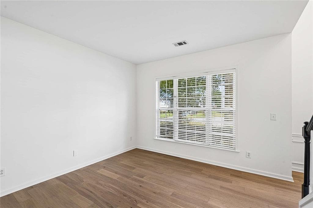 4 bedroom, 3 bathroom, 2,421 sq ft single family residence for sale at 941 Bendleton Drive, Woodstock, GA 30188 — photo 7