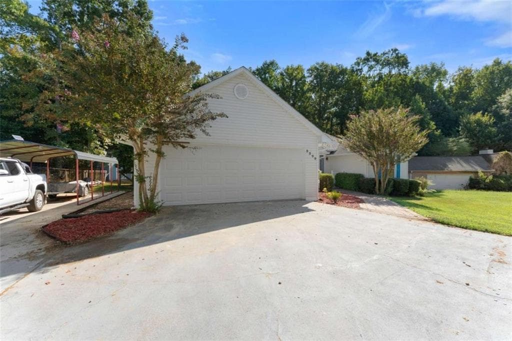 3 bedroom, 2 bathroom, 1,828 sq ft single family residence for sale at 3309 Jean Marie Lane, Gainesville, GA 30506 — photo 6