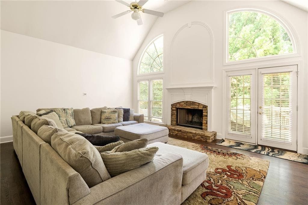 4 bedroom, 4 bathroom, 3,418 sq ft single family residence for sale at 720 Vinings Estates Drive, Smyrna, GA 30126 — photo 10