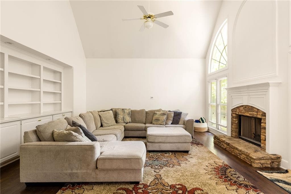 4 bedroom, 4 bathroom, 3,418 sq ft single family residence for sale at 720 Vinings Estates Drive, Smyrna, GA 30126 — photo 9