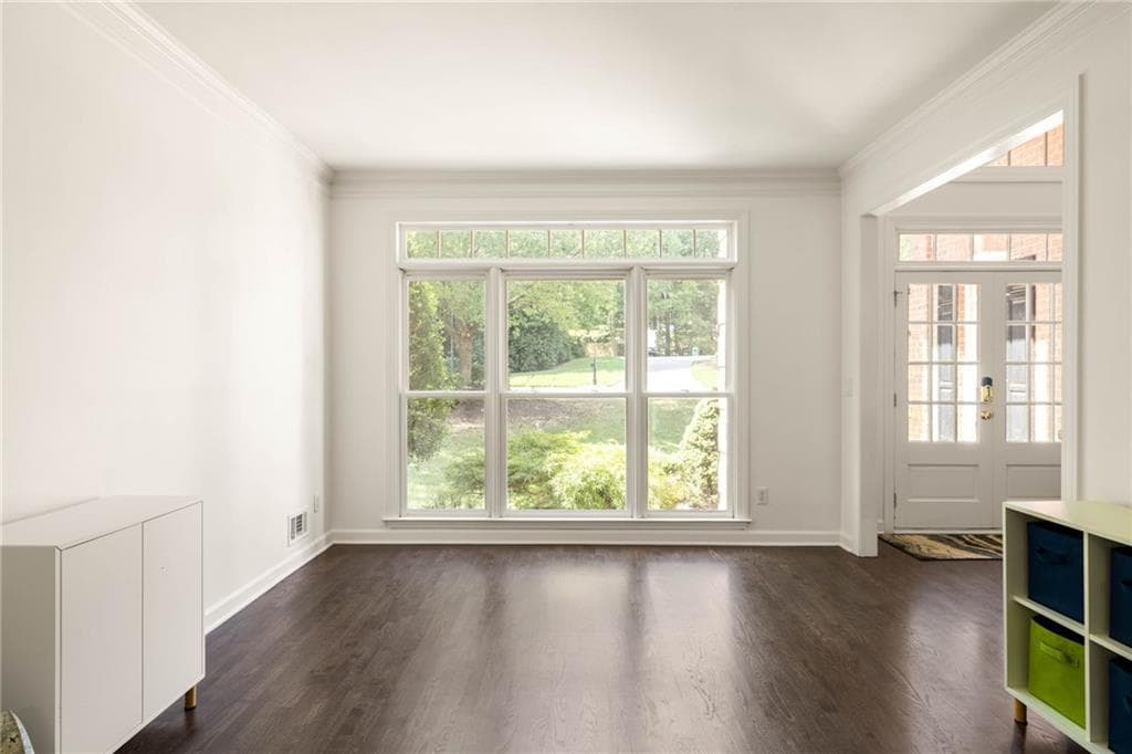 4 bedroom, 4 bathroom, 3,418 sq ft single family residence for sale at 720 Vinings Estates Drive, Smyrna, GA 30126 — photo 7