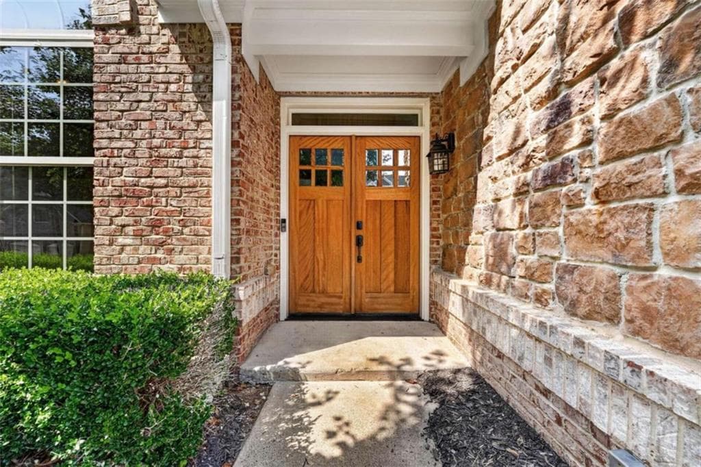 4 bedroom, 4 bathroom, 2,895 sq ft single family residence for sale at 426 Shiloh Manor Drive, Marietta, GA 30066