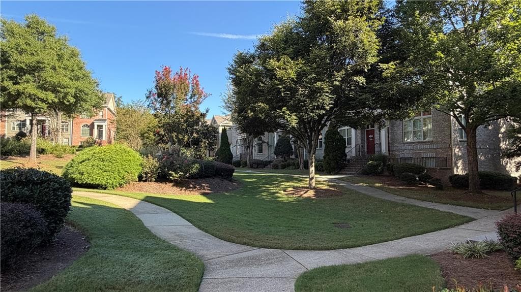 3 bedroom, 4 bathroom, 1,742 sq ft townhouse for sale at 10748 Ellicot Way, Alpharetta, GA 30022 — photo 3