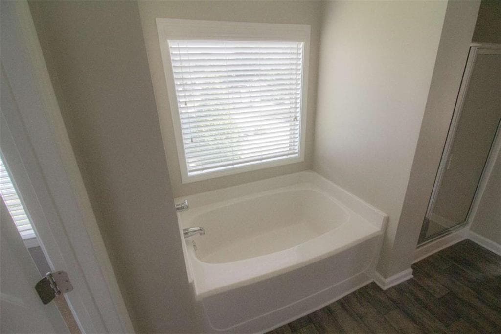 4 bedroom, 3 bathroom, 2,756 sq ft single family residence for sale at 100 Inverness Avenue, Newnan, GA 30263 — photo 9