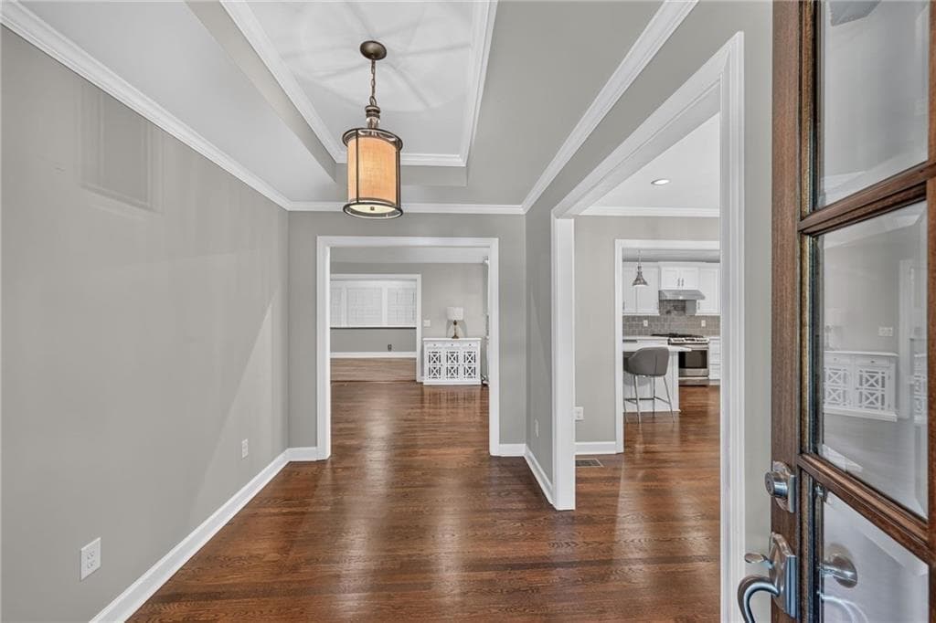 4 bedroom, 4 bathroom, 2,600 sq ft single family residence for sale at 3009 Greenoaks Circle, Atlanta, GA 30345 — photo 3