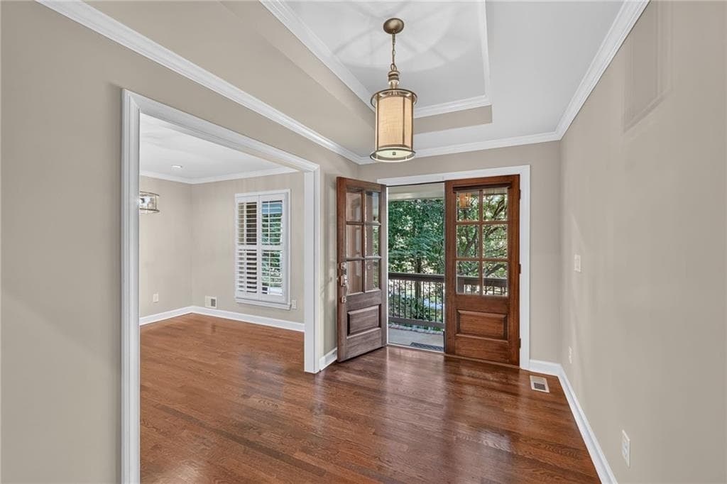4 bedroom, 4 bathroom, 2,600 sq ft single family residence for sale at 3009 Greenoaks Circle, Atlanta, GA 30345 — photo 4