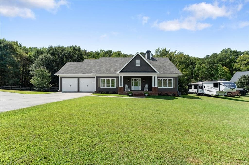 5 bedroom, 4 bathroom, 4,600 sq ft single family residence for sale at 4465 Carters Creek Lane, Cumming, GA 30040 — photo 6
