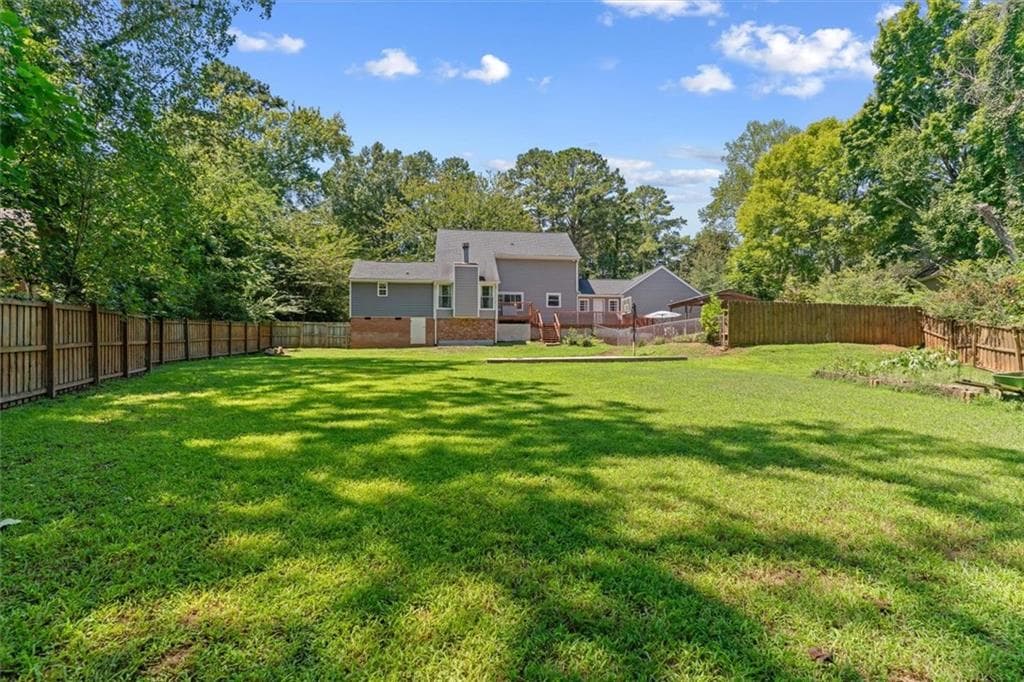5 bedroom, 4 bathroom, 2,883 sq ft single family residence for sale at 1212 COVIE Drive, Dalton, GA 30720 — photo 3