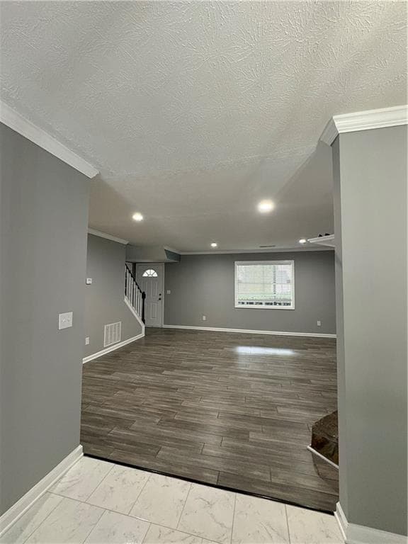 4 bedroom, 2 bathroom, 1,180 sq ft townhouse for sale at 701 Pine Tree Trail, Atlanta, GA 30349 — photo 2