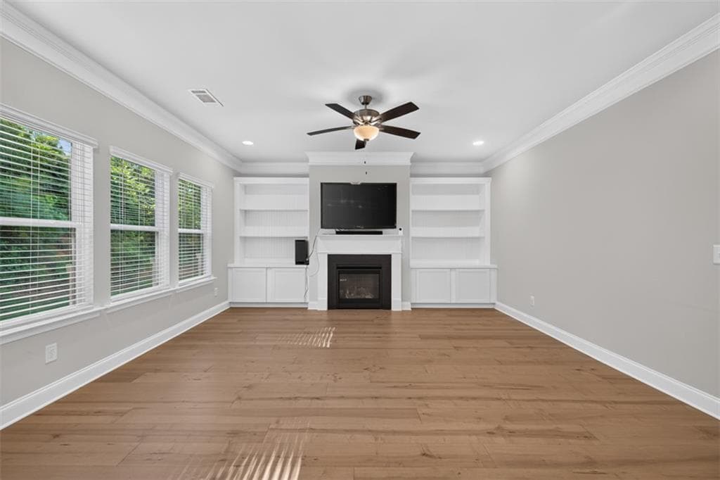 4 bedroom, 3 bathroom, 3,114 sq ft single family residence for sale at 5270 Woodline View Circle, Auburn, GA 30011 — photo 7