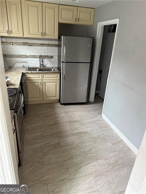 2 bedroom, 3 bathroom, 1,392 sq ft townhouse for sale at 330 Winding River Drive G, Sandy Springs, GA 30350 — photo 9