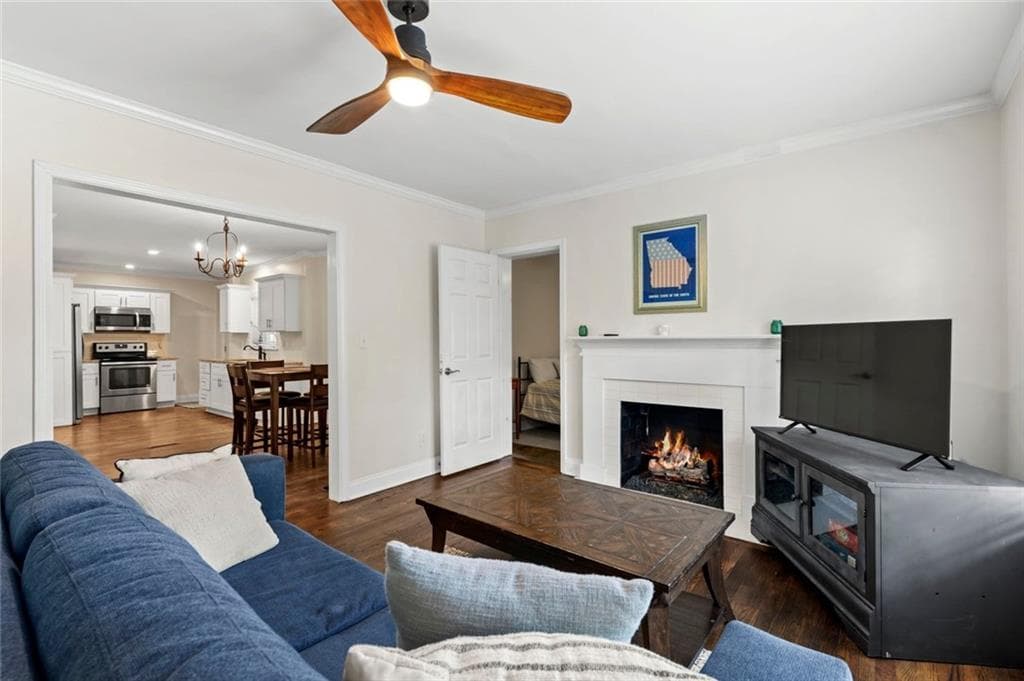 4 bedroom, 2 bathroom, 1,821 sq ft single family residence for sale at 1619 Sylvan Road, Atlanta, GA 30310 — photo 5
