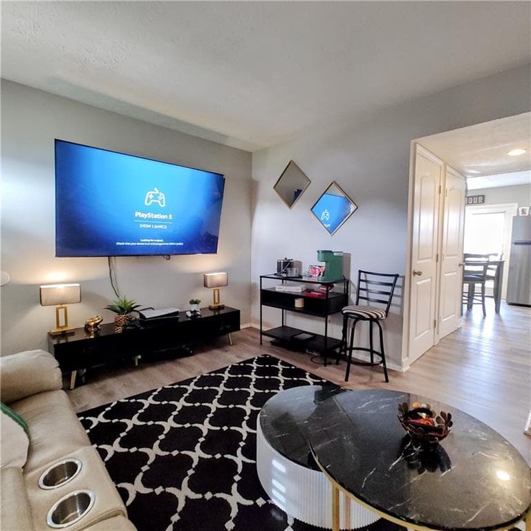 3 bedroom, 2 bathroom, 950 sq ft townhouse for sale at 1625 Conley Road 138, Conley, GA 30288 — photo 3