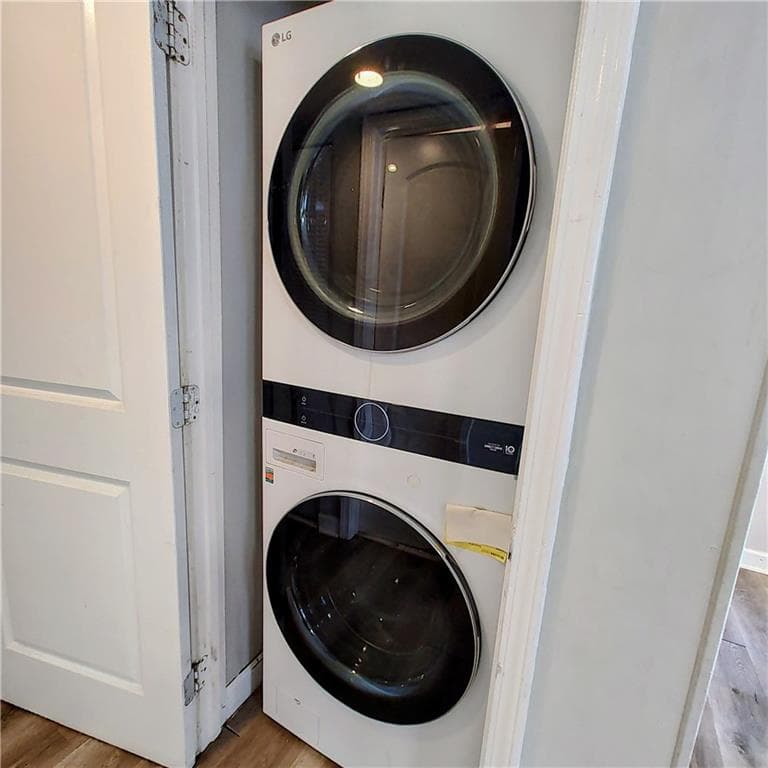 3 bedroom, 2 bathroom, 950 sq ft townhouse for sale at 1625 Conley Road 138, Conley, GA 30288 — photo 6