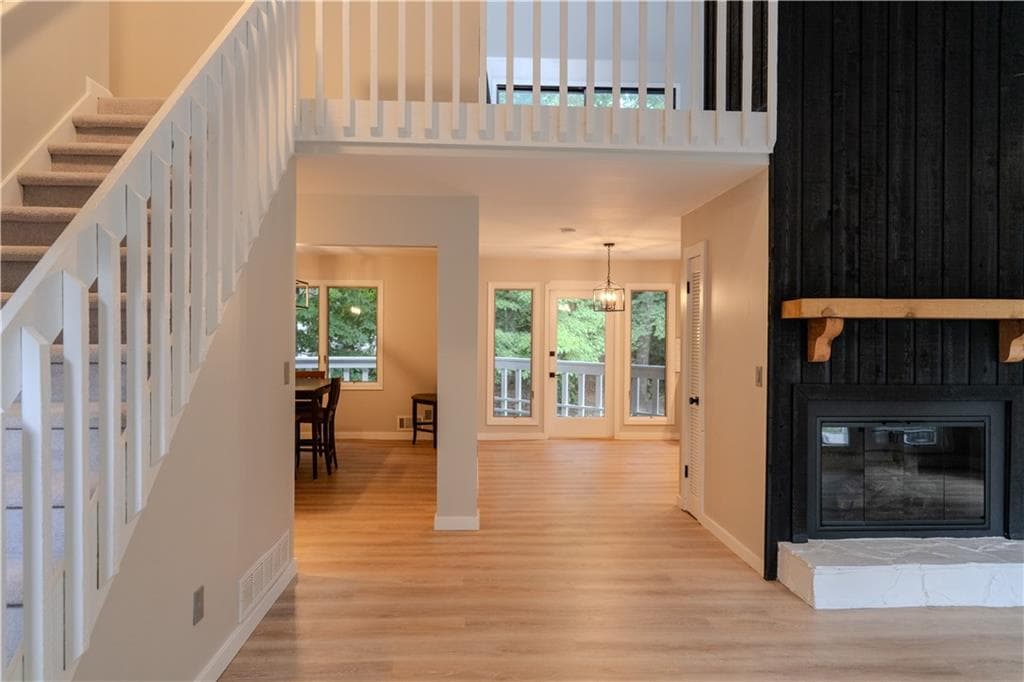 4 bedroom, 4 bathroom, 2,611 sq ft single family residence for sale at 461 Lakeshore Drive, Berkeley Lake, GA 30096 — photo 7