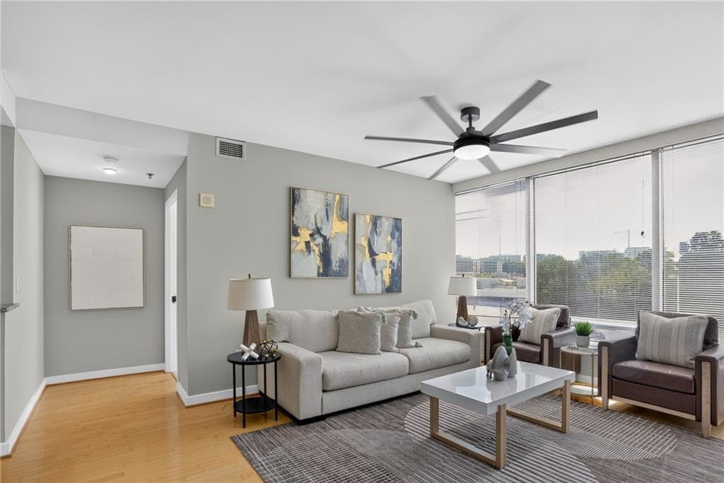 2 bedroom, 2 bathroom, 1,429 sq ft condominium for sale at 3338 Peachtree Road 601, Atlanta, GA 30326 — photo 9