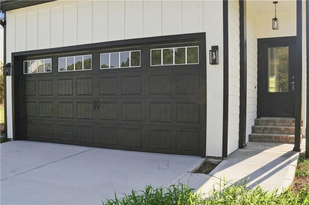 4 bedroom, 3 bathroom, 1,800 sq ft single family residence for sale at 30 Golden Autumn Drive, Dahlonega, GA 30533 — photo 2