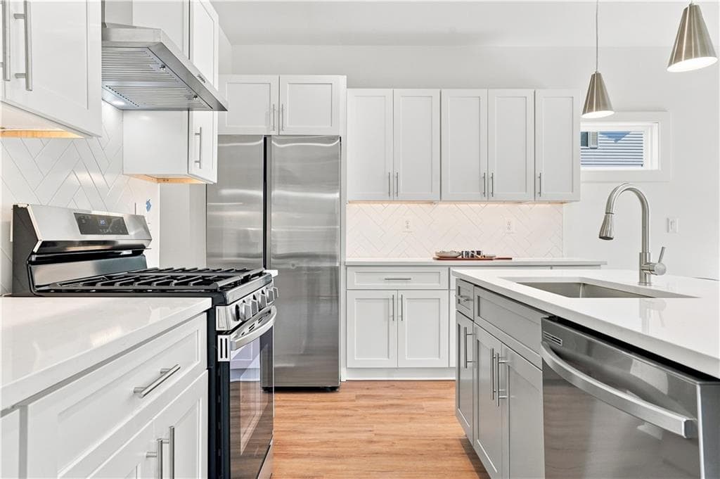 4 bedroom, 3 bathroom, 1,800 sq ft single family residence for sale at 30 Golden Autumn Drive, Dahlonega, GA 30533 — photo 8