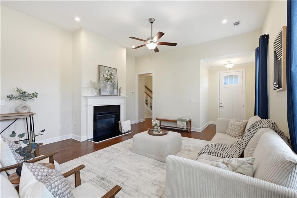 3 bedroom, 2 bathroom, 1,854 sq ft single family residence under contract at 196 Chatuge Drive, Hoschton, GA 30548 — photo 8