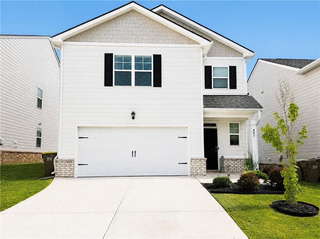 3 bedroom, 3 bathroom, 1,767 sq ft single family residence for sale at 457 Shasta Court, Hoschton, GA 30548 — photo 1 of 32