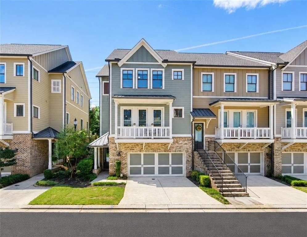 4 bedroom, 4 bathroom, 3,434 sq ft townhouse for sale at 12567 Arnold Mill Road, Milton, GA 30004