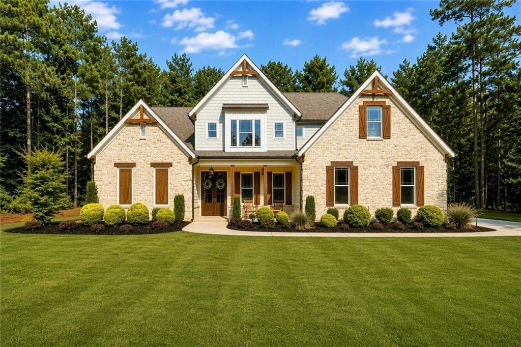 4 bedroom, 4 bathroom, 3,249 sq ft single family residence for sale at 381 Preakness Way, Forsyth, GA 31029 — photo 2