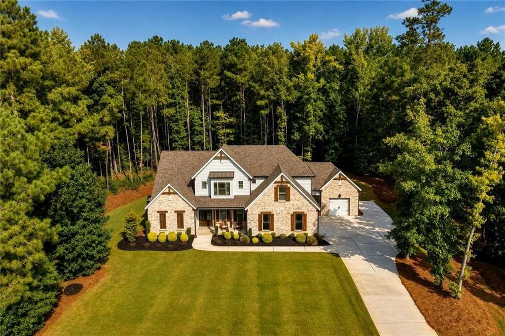 4 bedroom, 4 bathroom, 3,249 sq ft single family residence for sale at 381 Preakness Way, Forsyth, GA 31029 — photo 3