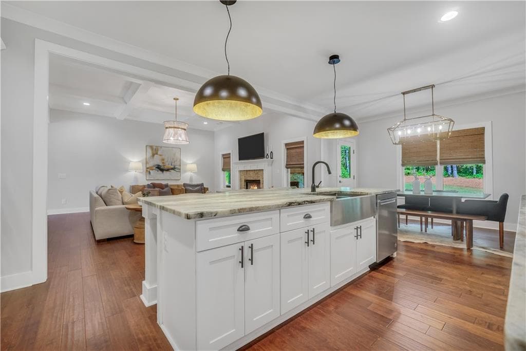 4 bedroom, 4 bathroom, 3,249 sq ft single family residence for sale at 381 Preakness Way, Forsyth, GA 31029 — photo 5