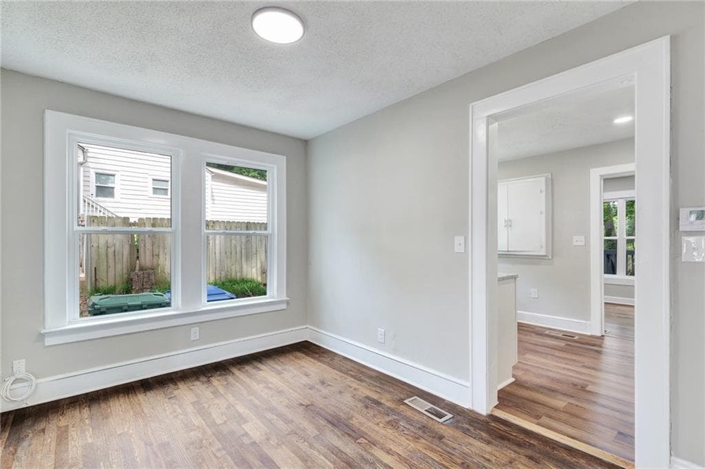 3 bedroom, 2 bathroom, 1,280 sq ft single family residence for sale at 1238 Trenton Street, Atlanta, GA 30316 — photo 6