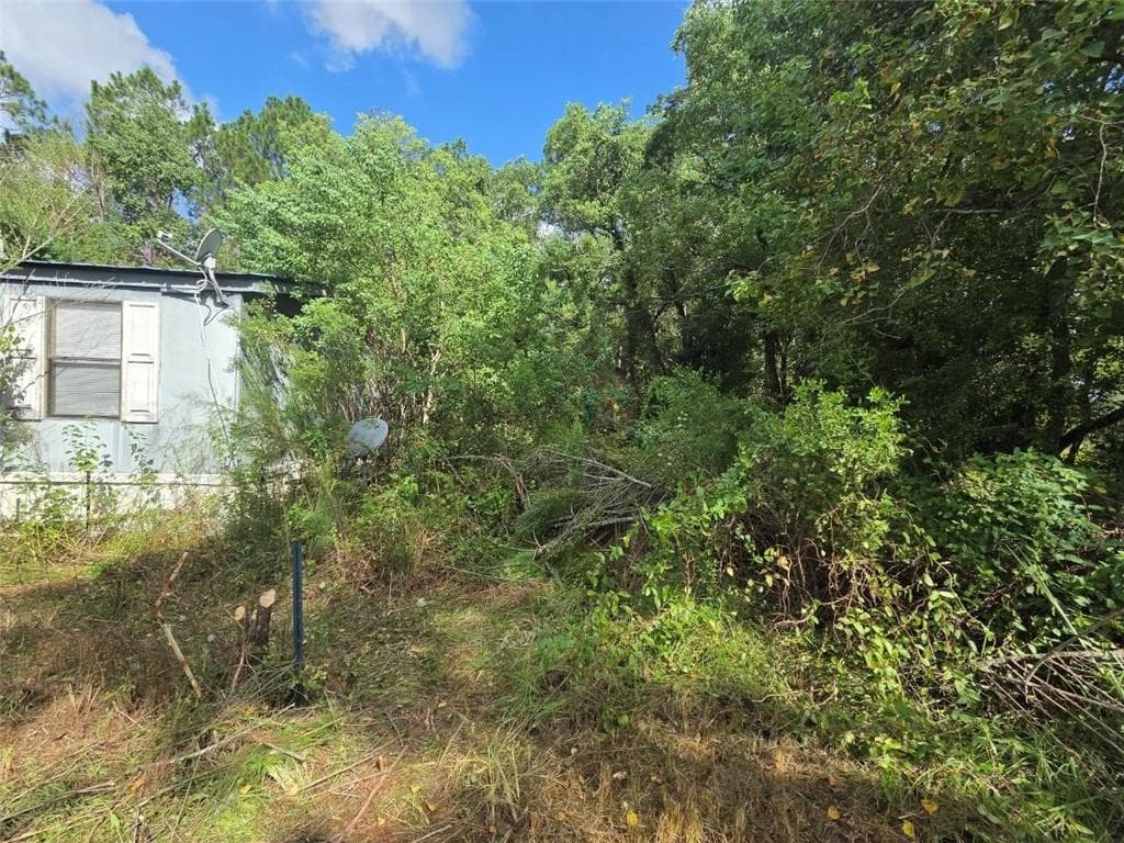 3 bedroom, 4 bathroom, 1,152 sq ft single family residence under contract at 2458 Pennsylvania Avenue, Waycross, GA 31503 — photo 3