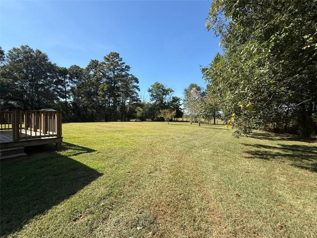 3 bedroom, 2 bathroom, 1,456 sq ft single family residence under contract at 1345 Farmers High Road, Carrollton, GA 30117 — photo 6