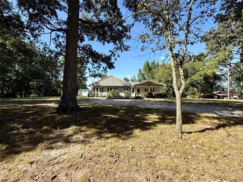 3 bedroom, 2 bathroom, 1,456 sq ft single family residence under contract at 1345 Farmers High Road, Carrollton, GA 30117 — photo 7