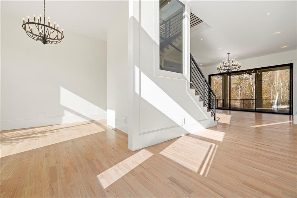 6 bedroom, 7 bathroom, 6,645 sq ft single family residence under contract at 520 Heathmill Court, Milton, GA 30004 — photo 6