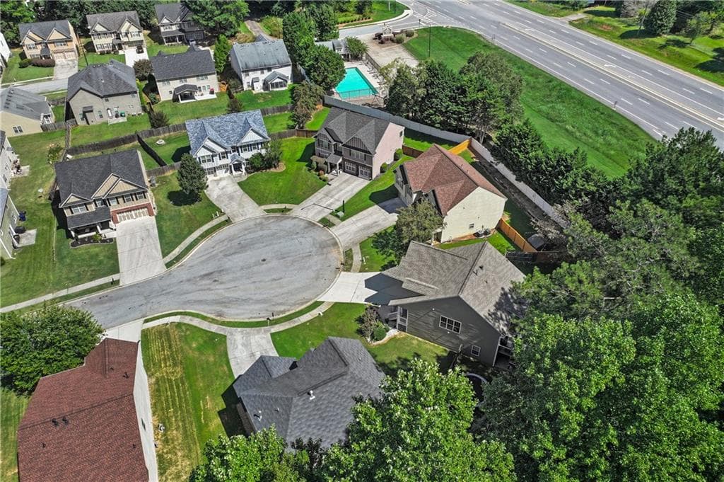3 bedroom, 3 bathroom, 2,222 sq ft single family residence for sale at 6127 Riddle Court, Douglasville, GA 30134 — photo 6