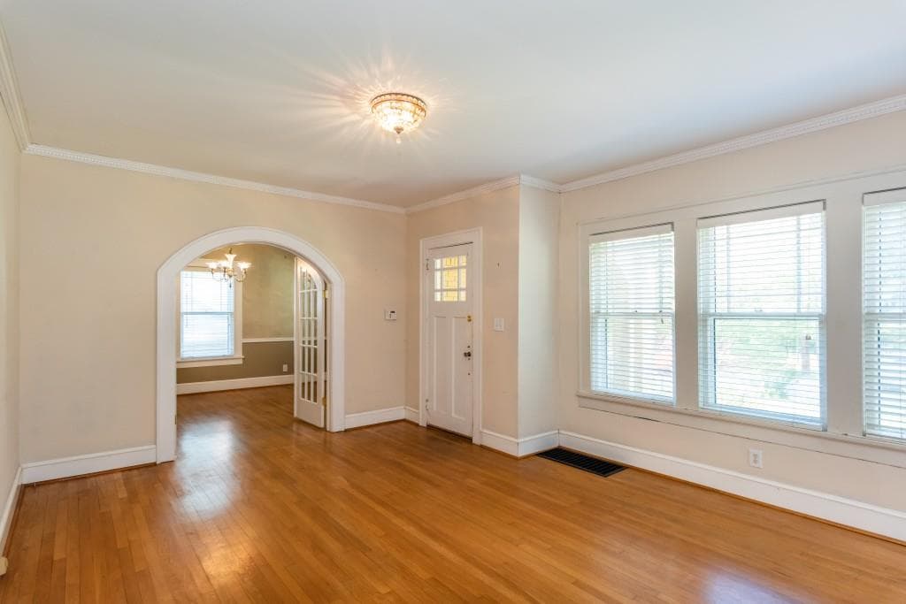 3 bedroom, 2 bathroom, 1,906 sq ft single family residence for sale at 727 Yorkshire Road, Atlanta, GA 30306 — photo 8
