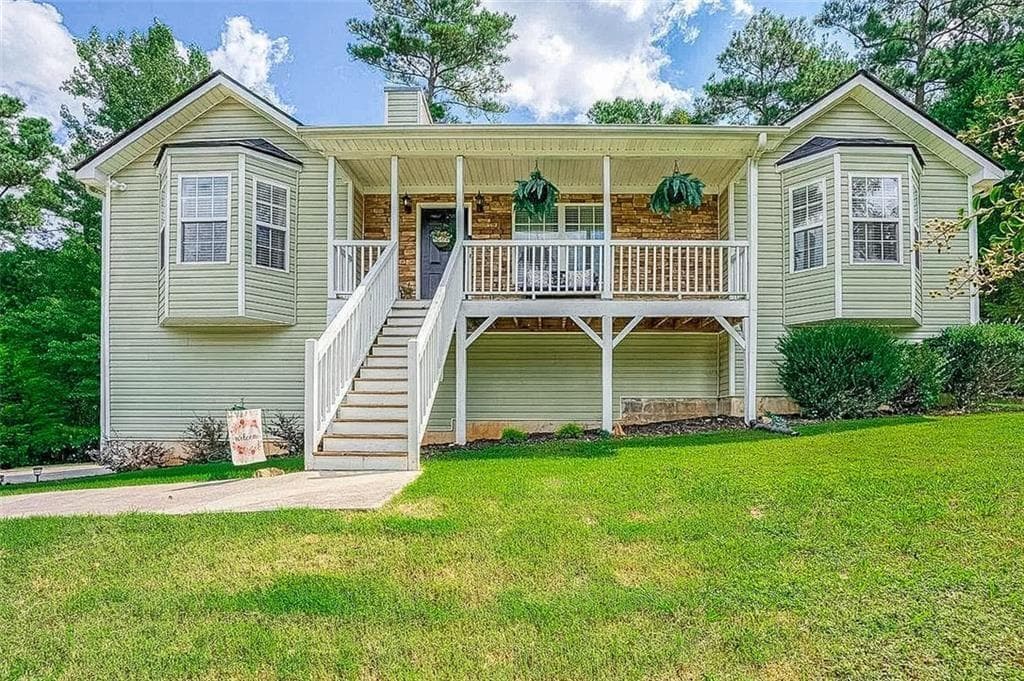 3 bedroom, 2 bathroom, 1,844 sq ft single family residence for rent at 221 Taylor Ridge Trail, Villa Rica, GA 30180 for $1,845 a month — photo 1 of 22