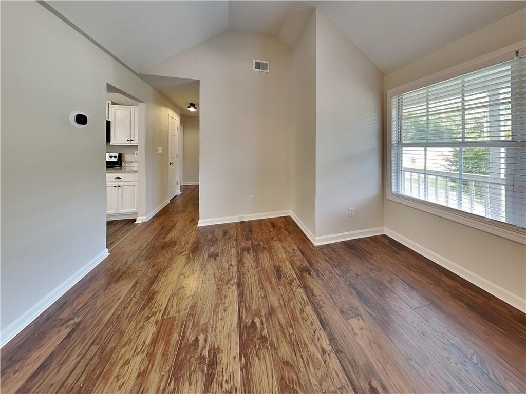 3 bedroom, 2 bathroom, 1,844 sq ft single family residence for rent at 221 Taylor Ridge Trail, Villa Rica, GA 30180 for $1,845 a month — photo 4