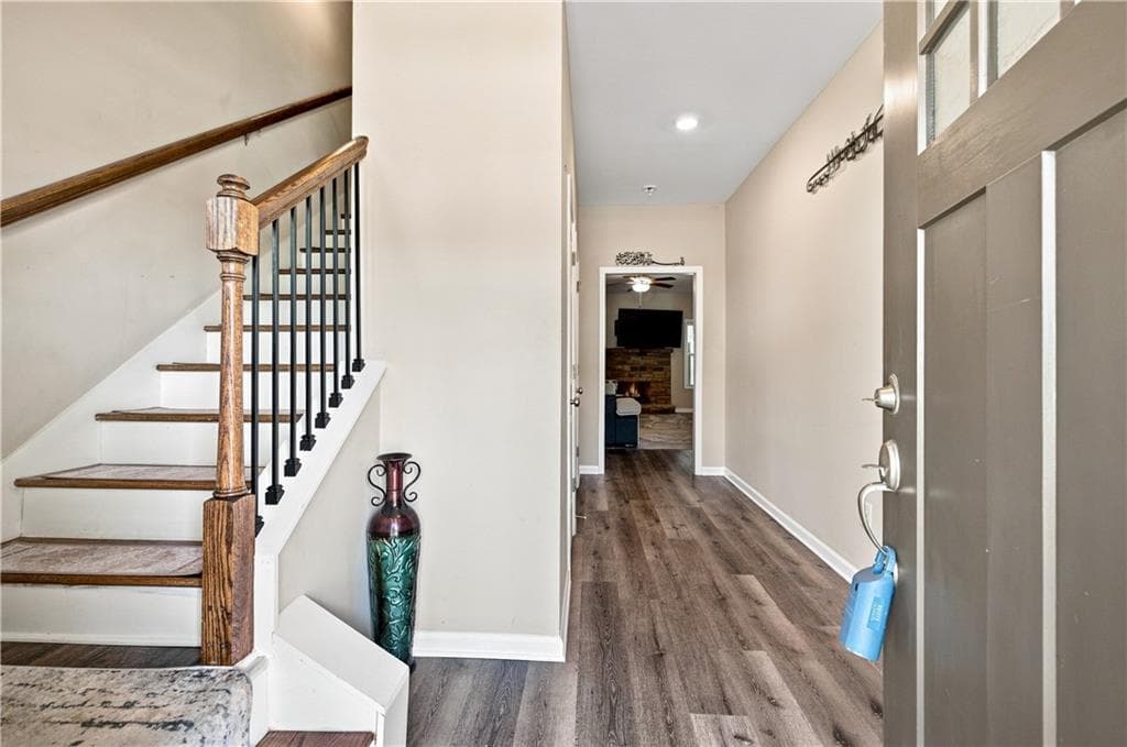 4 bedroom, 3 bathroom, 2,239 sq ft single family residence for sale at 6314 Woodland Station Drive, Lula, GA 30554 — photo 3