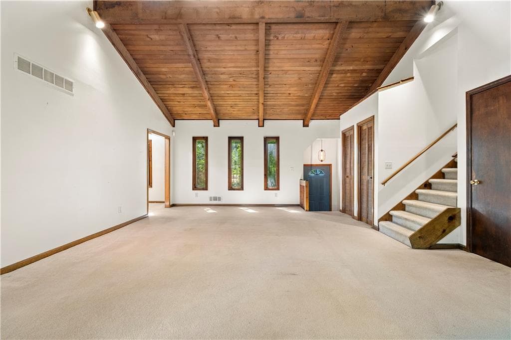 3 bedroom, 3 bathroom, 2,274 sq ft single family residence for sale at 3390 Woodrun Trail, Marietta, GA 30062 — photo 4