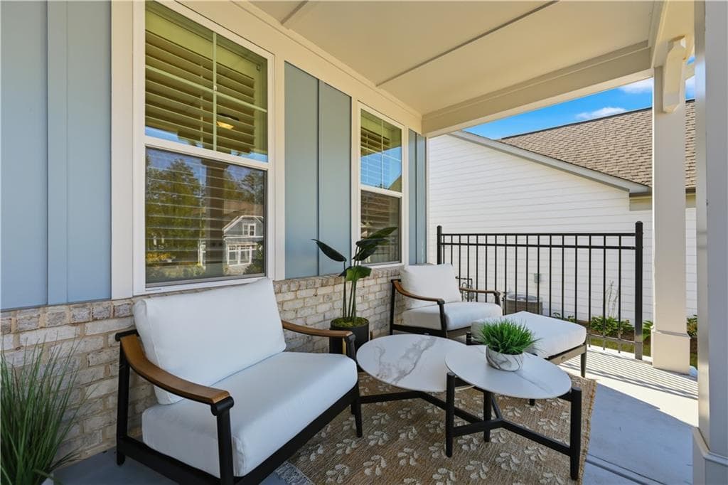 2 bedroom, 2 bathroom, 2,036 sq ft single family residence for sale at 509 Ontario Lane, Hoschton, GA 30548 — photo 3