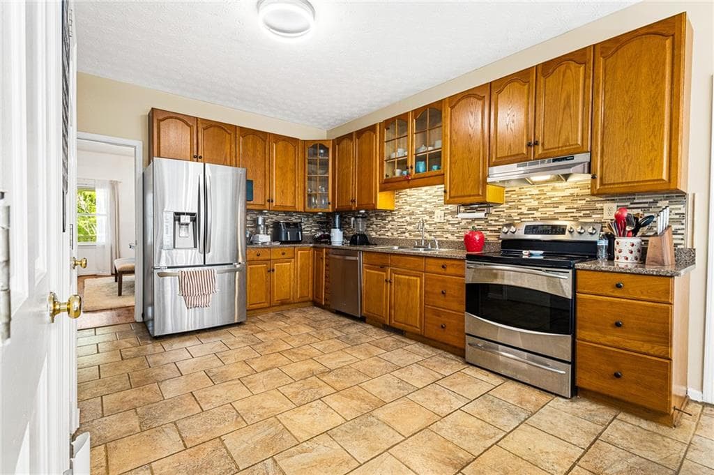 4 bedroom, 5 bathroom, 4,090 sq ft single family residence for sale at 4433 Highway 212, Covington, GA 30016 — photo 3