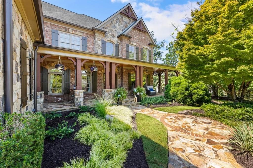 6 bedroom, 8 bathroom, 8,311 sq ft single family residence for sale at 1310 Cashiers Way, Roswell, GA 30075 — photo 9