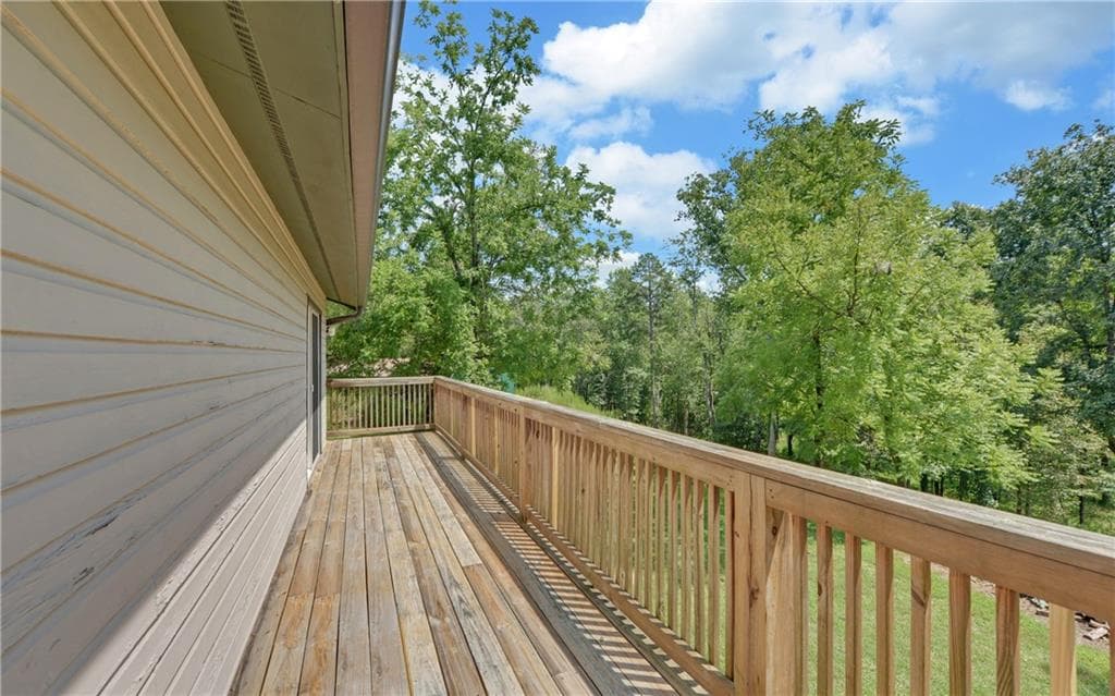 3 bedroom, 2 bathroom, 2,736 sq ft single family residence for sale at 140 Tranquility Drive, Demorest, GA 30535 — photo 6